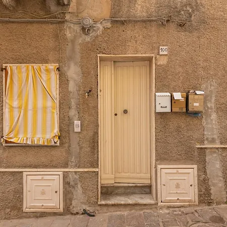 Semesterbostad Mary House Carloforte (Isola di San Pietro)